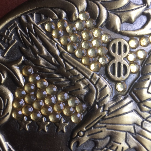 Buckle - Picture 3 of 4